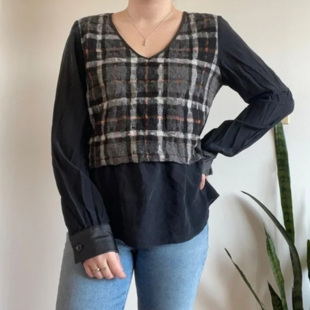 Waverly Grey Top Silk Wool Blend Checkered V Neck Small